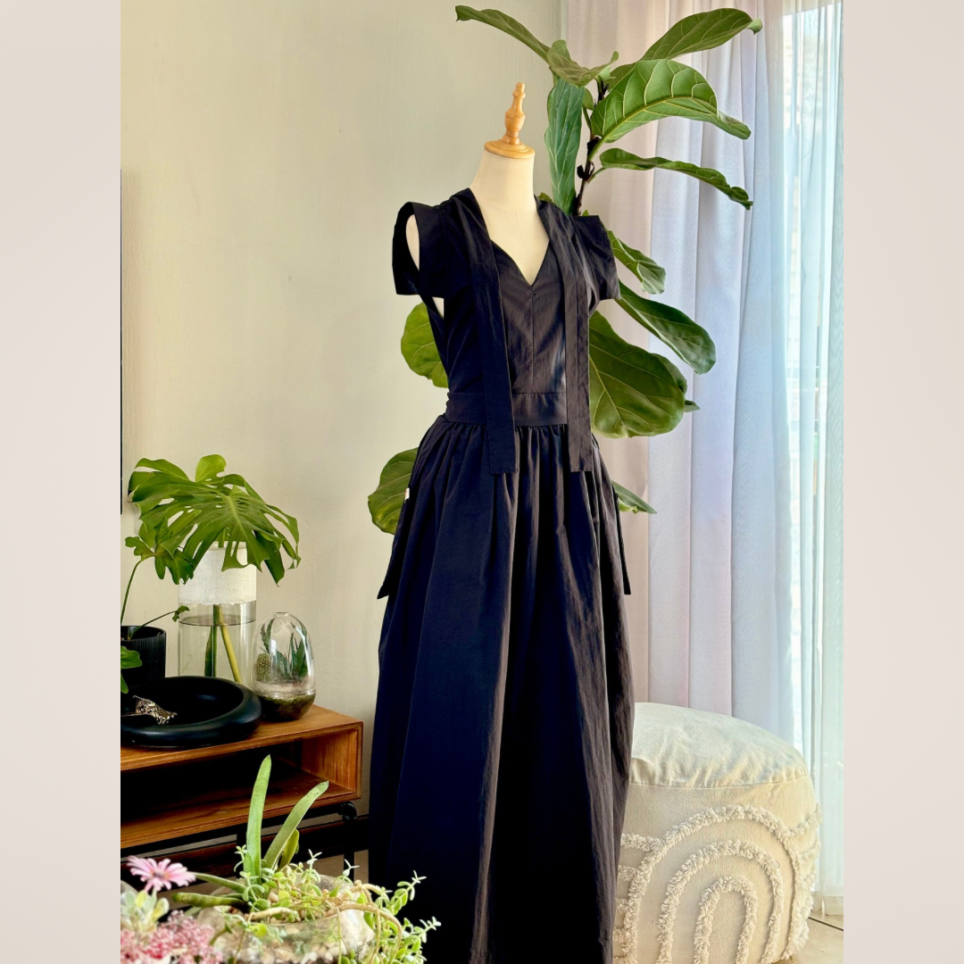 Inari Dress Black